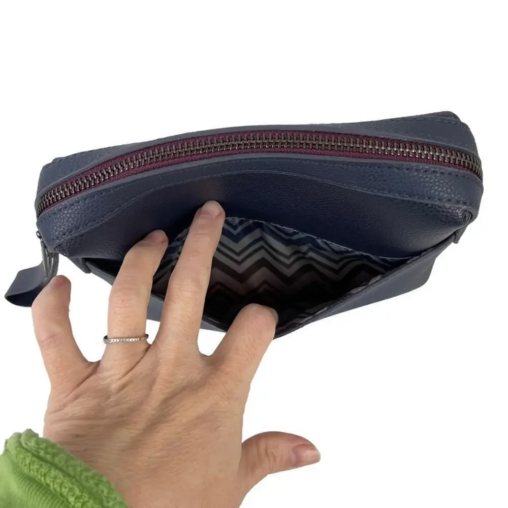 Missoni Cosmetic Makeup Pouch Clutch Travel Bag in Navy Blue Top Zipper